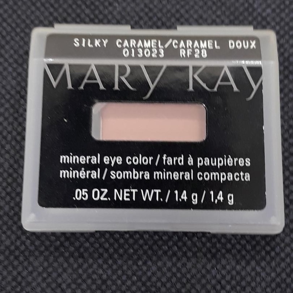 Mary Kay Silky Caramel Eye Shadow Unused - Discontinued